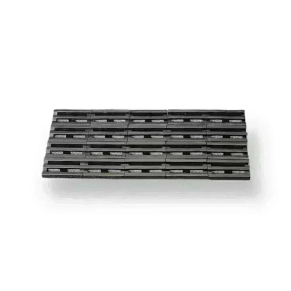 Lego 2412 / 2412b Black Tile Grille 1 x 2 with Bottom Groove / Lip (Lot of 20) - Picture 3 of 3
